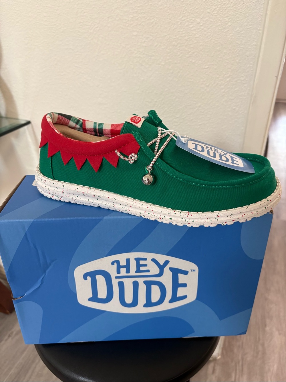 Men Hey Dude Wally Holiday Elf Size M10